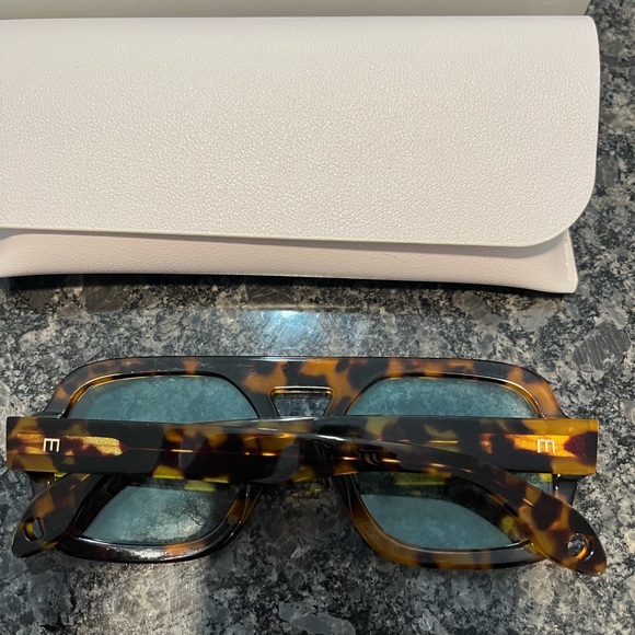 Tortoise Shell Sunglasses - Picture 2 of 5